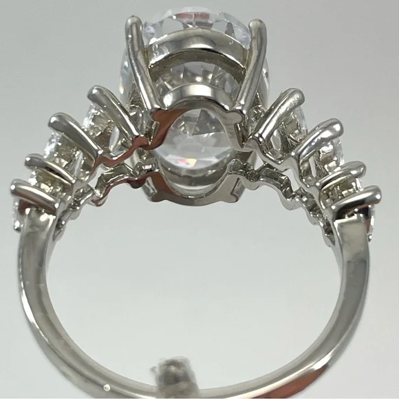 Rings Engagement Women’s Jewelry Oval Cut White Diamond CZ Silver Plated